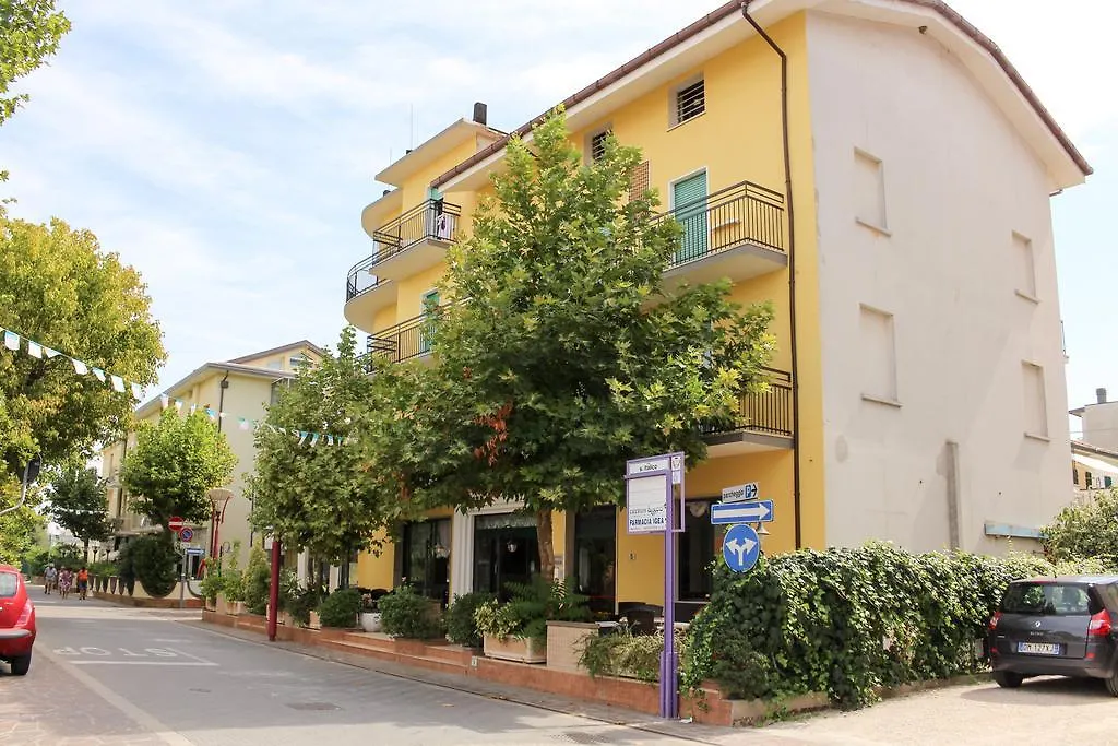 Hotel Buda Bellaria-Igea Marina 3*,  Italy